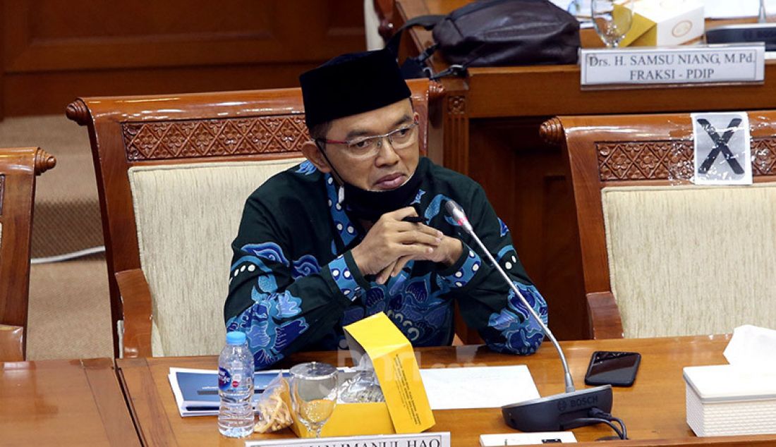 Anggota Komisi VIII DPR Maman Imanul Haq rapat kerja dengan Kepala BNPB, Jakarta, Senin (13/7). Rapat kerja tersebut membahas evaluasi kinerja dan anggaran program penangulangan COVID-19. - JPNN.com