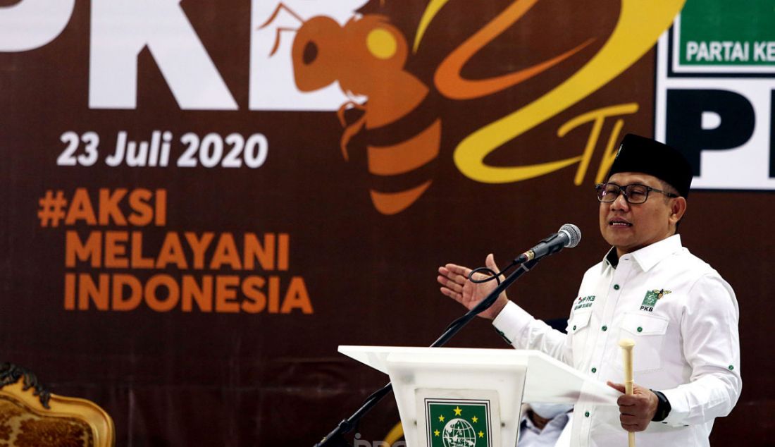 Ketum DPP PKB Abdul Muhaimin Iskandar saat menyampaikan pidato politik pada acara Harlah PKB ke-22 di Kantor DPP PKB, Jakarta, Kamis (23/7). Cak Imin berharap semua kader PKB bekerja keras agar suara PKB bisa naik di Pemilu selanjutnya. - JPNN.com