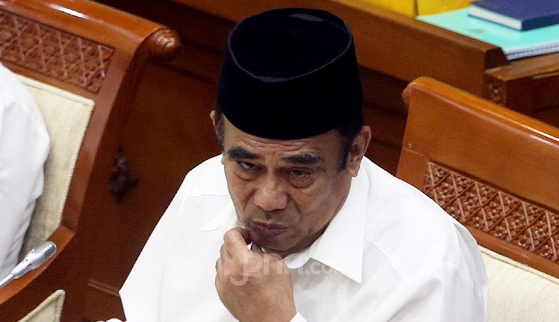 Menteri Agama Fachrul Razi mengikuti rapat kerja dengan Komisi VIII DPR, Jakarta, Selasa (8/9). Rapat ini membahas RKA K/L TA 2021 dan isu–isu aktual. - JPNN.com