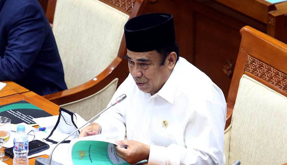 Menteri Agama Fachrul Razi mengikuti rapat kerja dengan Komisi VIII DPR, Jakarta, Selasa (8/9). Rapat ini membahas RKA K/L TA 2021 dan isu–isu aktual. - JPNN.com