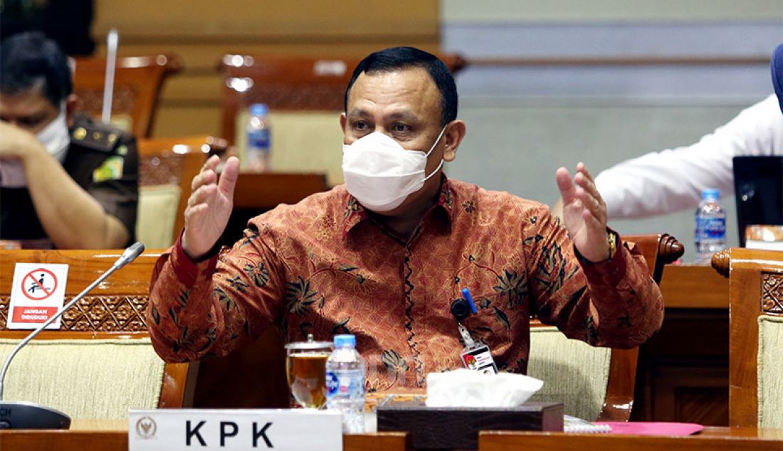 Ketua KPK Firli Bahuri mengikuti rapat kerja dengan Komisi III DPR, Jakarta, Senin (14/9). Rapat ini membahas RKA K/L TA 2021. - JPNN.com