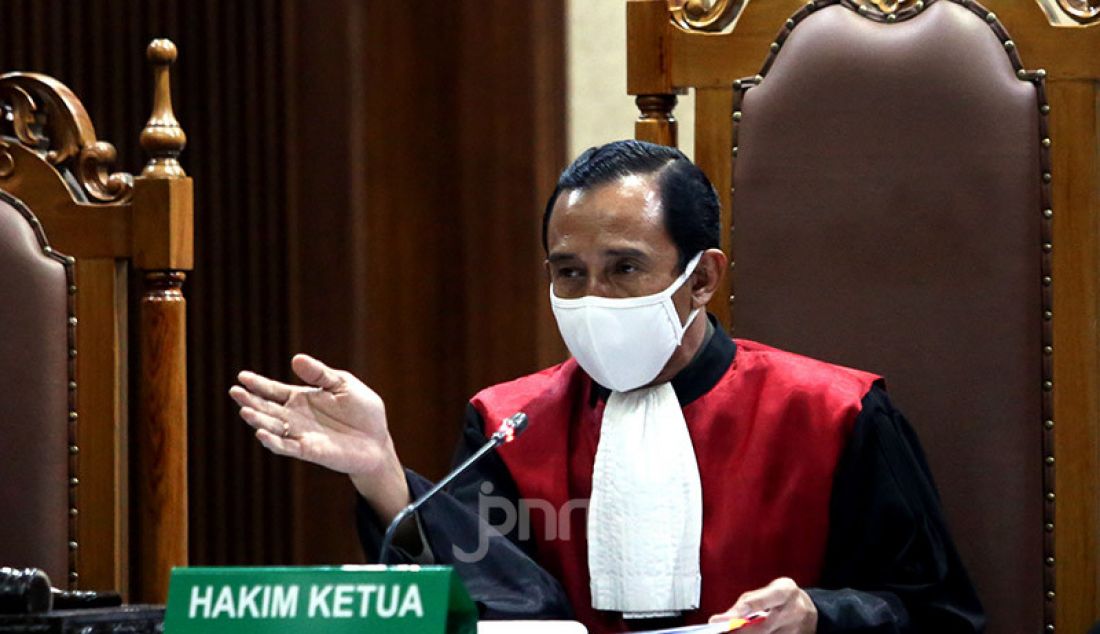 Suasana sidang perdana di Pengadilan Tipikor, Jakarta, Rabu (23/9). Sidang tersebut beragendakan pembacaan dakwaan dalam kasus dugaan suap dan tindak pidana pencucian uang (TPPU) oleh pihak Jaksa Penuntut Umum. - JPNN.com