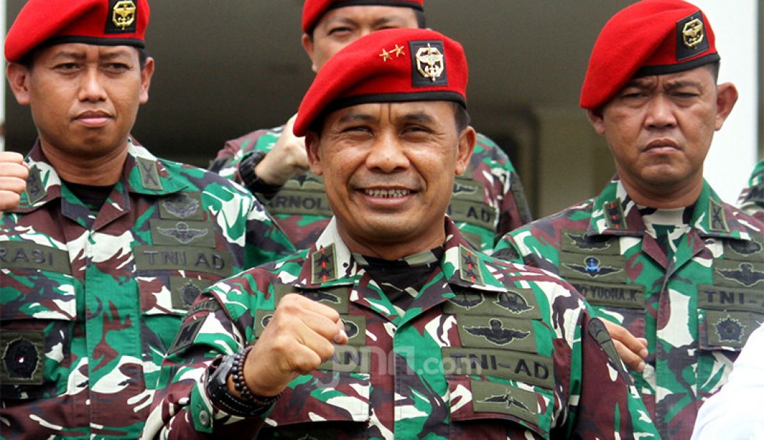 Danjen Kopassus Mayjen TNI M Hasan dalam apel kesiapsiagaan Taruna Siaga Bencana (Tagana) yang dihadiri Menko PMK Muhadjir Effendy di Markas Kopassus, Cijantung, Jakarta Timur, Kamis (17/12) guna mengantisipasi dampak peningkatan curah hujan akibat fenomena La Nina. - JPNN.com