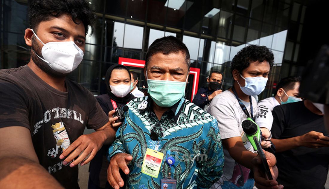 Inspektur Jenderal (Irjen) Kementerian Kelautan dan Perikanan (KKP) Muhammad Yusuf usai menjalani pemeriksaan di gedung KPK, Jakarta, Rabu (17/3). Muhammad Yusuf diperiksa sebagai saksi kasus dugaan suap izin ekspor benih lobster dan pengelolaan perikanan atau komoditas perairan lainnya pada 2020. - JPNN.com