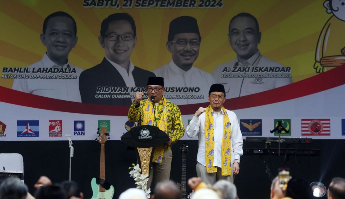 Bakal paslon Gubernur dan Wakil Gubernur DKI Jakarta Ridwan Kamil-Suswono (RIDO) saat Apel Pemenangan Ridwan Kamil - Suswono (RIDO) di Halaman kantor Golkar DKI Jakarta, Jakarta, Sabtu (21/9). - JPNN.com