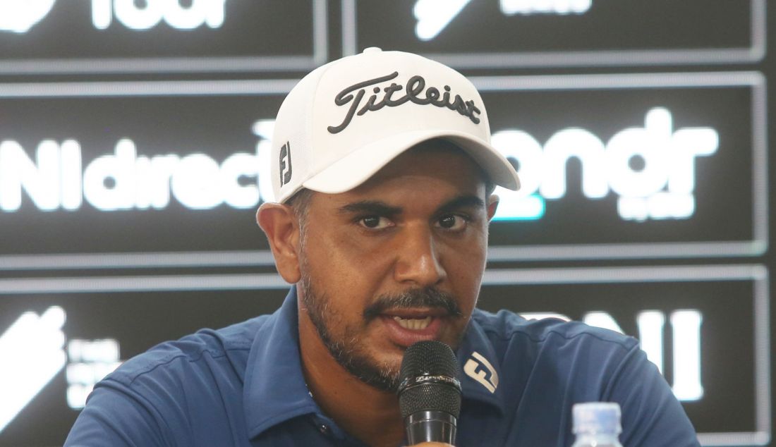 Pegolf India Gaganjeet Bhullar saat konferensi pers jelang BNI Indonesian Masters 2024 di Royale Jakarta Golf Club, Jakarta, Selasa (29/10). Turnamen golf BNI Indonesian Masters 2024 menjadi ajang premium Asian Tour bagi pegolf profesional dengan merebutkan total hadiah 2 juta dolar AS yang akan digelar pada 31 Oktober - 3 November 2024. - JPNN.com