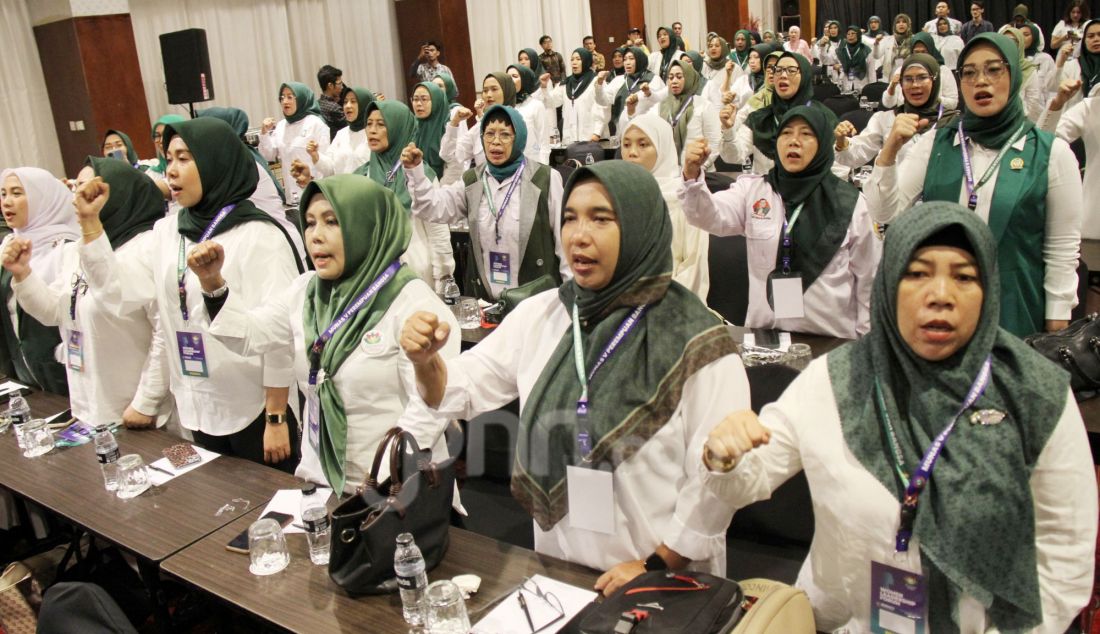 Kader Perempuan Bangsa (PB) saat acara Women Leadership Forum (WLF), Jakarta, Sabtu (30/11). Kenaikan perolehan suara Partai Kebangkitan Bangsa dari 13.570.097 menjadi 16.115.655 tidak lepas dari peran kader-kader perempuan PKB yang ada dalam badan otonom PKB, Perempuan Bangsa. - JPNN.com