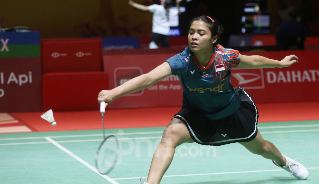 Tunggal putri Indonesia Gregoria Mariska Tunjung saat bertanding melawan Anupama Upadhyaya (India) pada 32 Besar Daihatsu Indonesia Masters 2025 di Istora Senayan, Jakarta, Rabu (22/1). Gregoria menang 21-12 dan 21-5. - JPNN.com