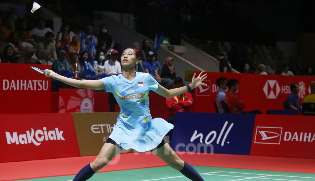 Tunggal putri Indonesia Putri Kusuma Wardani saat bertanding melawan wakil Taiwan Pai Yu Po di 32 Besar Daihatsu Indonesia Masters 2025, di Istora Senayan, Jakarta, Rabu (22/1). Putri KW menang 21-13 dan 21-14. - JPNN.com