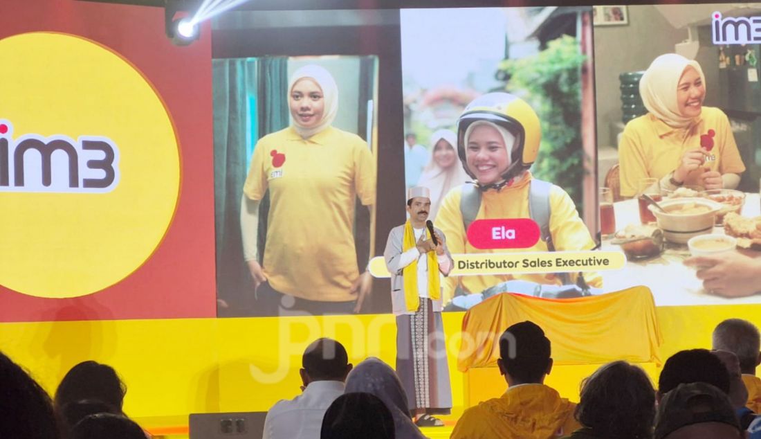 Director & Chief Commercial Officer Indosat Ooredoo Hutchison (Indosat) Ritesh Kumar Singh meluncurkan Kampanye Simpelnya IM3 Temukan Makna untuk Bersama di Jakarta, Kamis (27/2). Kampanye tersebut memudahkan pelanggan untuk tetap terhubung dan berbagi makna dengan orang-orang terdekat di tengah kesibukan. Untuk itu, secara khusus IM3 menghadirkan Paket Spesial Ramadan 150GB/30 hari seharga Rp129.000 dengan kuota 5GB per hari yang akan sangat mencukupi kebutuhan berinternet pelanggan sepanjang hari mulai dari streaming film, berselancar di media sosial, berkirim pesan, dan lain sebagainya. - JPNN.com