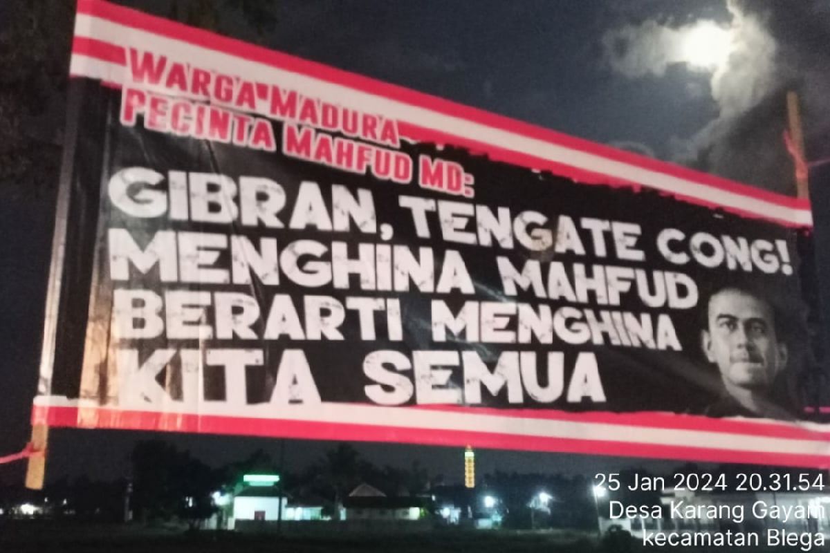 Spanduk Penolakan Terhadap Gibran Ramai di Jatim & Madura, Ternyata Ini Penyebabnya  - JPNN.com