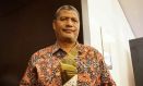 Bupati Dompu, Bambang Yasin Menerima Jawa Pos Group Awards