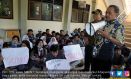 Pukul Tiga Siswa, Kepsek Dituntut Mundur