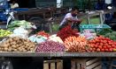 Pasar Tradisional Kian Sepi di Masa Pandemi 