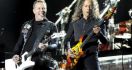 Sori, Vokalis Metallica No Comment Soal Trump - JPNN.com