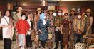Buruan, Koleksi Kain Tenun Merdi Sihombing Dipamerkan Hingga 2 November Mendatang - JPNN.com