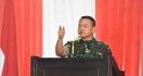 Perintah Jenderal Dudung, Prajurit TNI Harus Melindungi Masyarakat Papua dari Intimidasi KKB  - JPNN.com