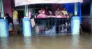 Karawang Diterjang Banjir, Ribuan Rumah Terendam, Mohon Doanya - JPNN.com