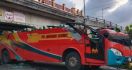 Bus Penumpang Sipirok Nauli Tabrak Fly Over di Padang Panjang, Kondisinya Mengerikan - JPNN.com