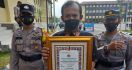 Aksi Heroik Juru Parkir Ini Bikin Bangga, Irjen Hendro Beri Penghargaan Khusus - JPNN.com