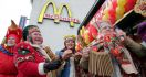 Putin Serbu Ukraina, Warga Rusia Dihukum Hidup Tanpa McDonald's dan Coca Cola - JPNN.com