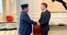 Prabowo Bertemu Presiden Macron di Elysee Palace, Ada Momen Rangkulan - JPNN.com