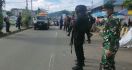 TNI dan Polri Kompak Menjaga Kamtibmas Papua Barat Jelang Lebaran - JPNN.com