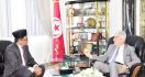Sebelum Diteken Prabowo, Gus Mis Temui Menhan Tunisia, Mohon Doanya - JPNN.com