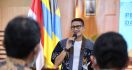 Sandiaga Uno Ajarkan Pelaku UMKM di Ambon Olah Produk Unggulan Jadi Cuan - JPNN.com