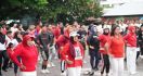 Dukung Laga Timnas Indonesia vs Argentina, Ratusan Warga Ternate Melakukan Ini - JPNN.com