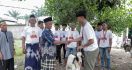 Orang Muda Ganjar Beri Kambing Kurban untuk Rayakan Iduladha Bersama Warga di Muaro Jambi - JPNN.com