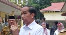 Presiden Jokowi Menjelaskan tentang Baju Baru yang Dipakai, Oalah - JPNN.com