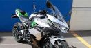 Motor Listrik Kawasaki Ninja e-1 dan Z e-1 Siap Terjun ke Pasar, Lihat Nih! - JPNN.com