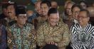 Heboh, Luhut Pandjaitan Terkait dengan Semua Batik di Istana - JPNN.com