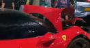 Ferrari Tabrak 5 Kendaraan, Pengemudi jadi Tersangka, Bakal Ditahan? - JPNN.com