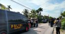 Densus 88 Tangkap Terduga Teroris di Sambas Kalbar - JPNN.com