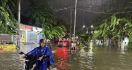 Semarang Banjir, Lalu Lintas Lumpuh, Perjalanan 4 KA Dialihkan - JPNN.com