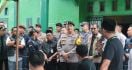 Irjen Iqbal Turun Langsung Awasi PSU Pileg di Riau, Ini yang Terjadi - JPNN.com