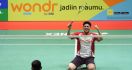 Kalahkan Alwi Farhan, Moh Zaki Ubaidillah Bikin Kejutan dengan Menjuarai Indonesia Masters 2024 Super 100 - JPNN.com