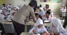 Polda Sumsel Uji Coba Program Makan Siang Bergizi Gratis di SDN 145 Palembang - JPNN.com