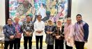 Jokowi Terima Manfaat Pensiun dan Tabungan Hari Tua dari TASPEN - JPNN.com