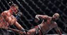 Hasil UFC 309: Jon Jones Berhasil Menumbangkan Stipe Miocic dengan Tendangan Memutar - JPNN.com