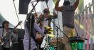 Kolaborasi Endah N Rhesa-Dua Drum Hangatkan JJF 2017 - JPNN.com