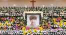 Fan Jonghyun SHINee Kumpulkan Sumbangan Rp 466 Juta - JPNN.com