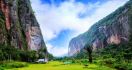 Lembah Harau Longsor, 10 Wisatawan Terjebak - JPNN.com