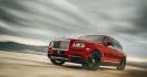 Lampu Tidak Standar, 403 Unit Rolls Royce Cullinan Kena Recall - JPNN.com