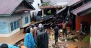 Banjir Terjang Kota Padang, 2 Anak Meninggal - JPNN.com