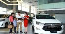 Beli Mobil Toyota di Akhir Tahun, Hanya Rp 73 Ribuan - JPNN.com