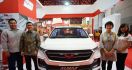 Meriahkan Imlek 2019, Wuling Motor Tebar Angpao Confero S Gratis - JPNN.com