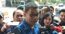 Di Depan Rumah Prabowo, Hinca: Tidak Ada Lagi Capres, Adanya Presiden Terpilih - JPNN.com